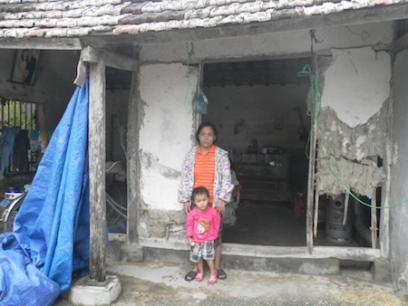 Căn nhà hoang tàn, mục nát của chị Hiền