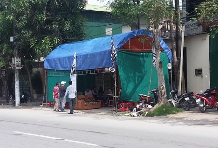 Đã bắt giữ 3 nghi can trong vụ nổ súng khiến 1 phụ nữ tử vong - 1 Căn nhà 3 tầng nơi xảy ra vụ nổ súng kinh hoàng khiến chị H. tử vong do bị trúng đạn.