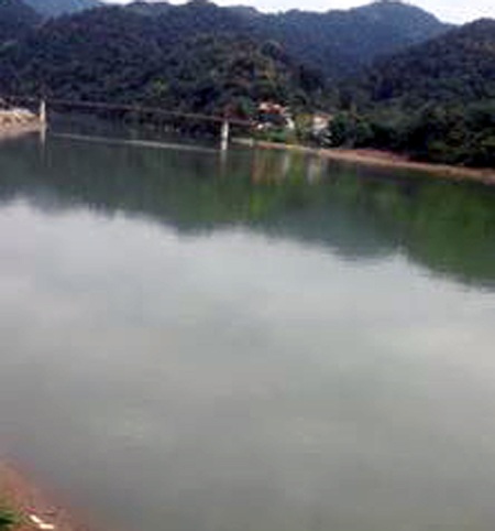 Khúc sông Lam nơi xảy ra vụ việc.