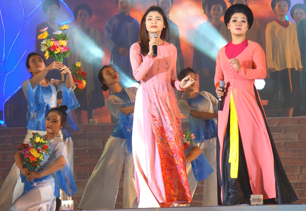 Các ca sĩ hàng đầu Việt Nam tham gia chương trình nghệ thuật Về miền Ví, Giặm.