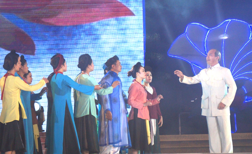 Người muốn nghe một câu hò xứ Nghệ.