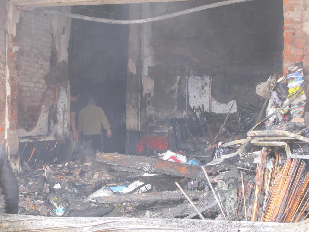 Nỗ lực cứu vớt những gì còn có thể.