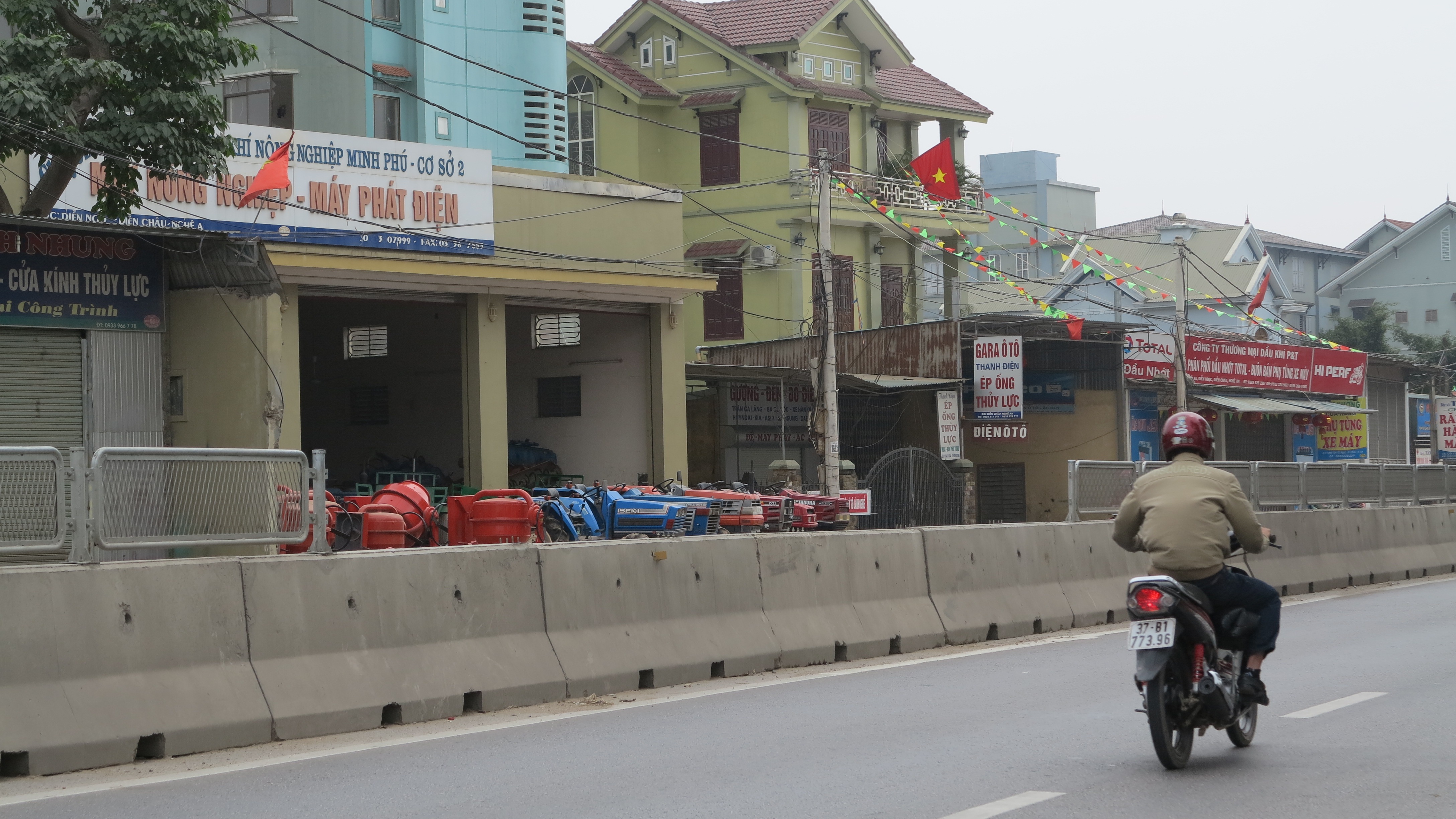 Khu vực nhiều nhất vẫn là địa bàn qua huyện Diễn Châu bị tháo gỡ như thế này.