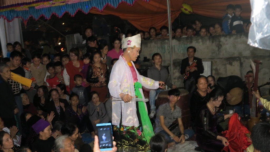 Màn cúng lễ trong buổi tế.