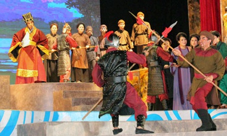 Mãn nhãn đêm cải lương Mai Hắc Đế