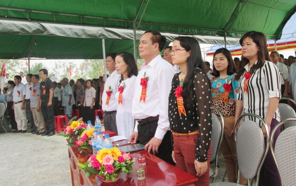 Đền Thánh Mẫu thuộc làng Yên Mã, xã Mã Thành được xây dựng từ thời Lê, niên hiệu Vĩnh Hựu (1735 -
