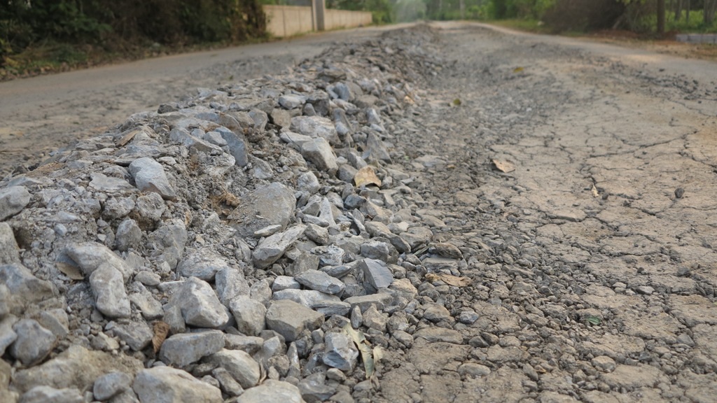 Một số điểm được bồi thêm đất mới có thể lưu thông.