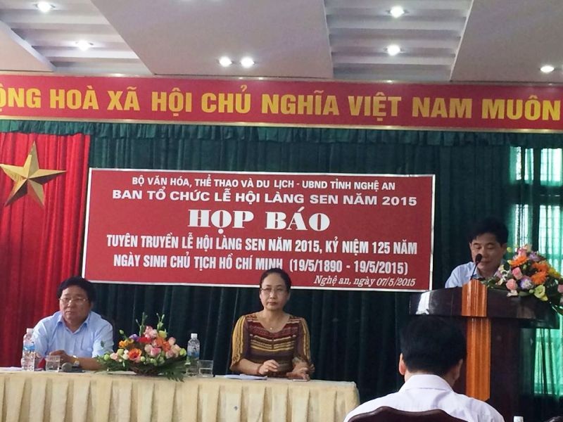 Lễ hội làng Sen phải mang đậm bản sắc văn hóa xứ Nghệ - 1 Lễ hội làng Sen phải mang đậm bản sắc văn hóa xứ Nghệ