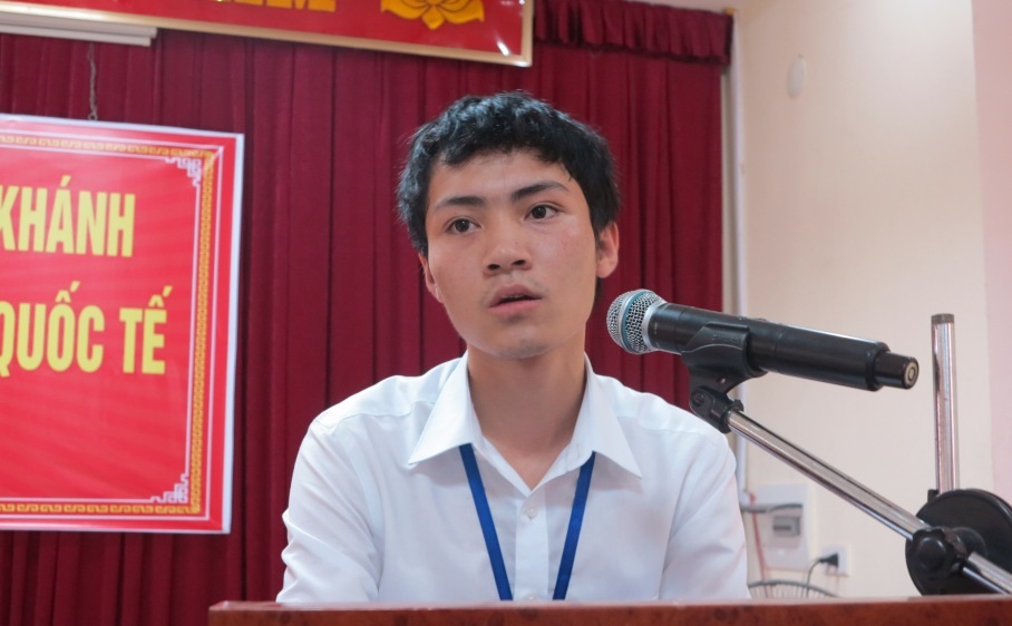 Em Nguyễn Ngọc Khánh chia sẻ tại buổi đón tiếp.