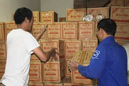 5 lần kiểm tra không phát hiện độc tố trong rượu nếp 29 Hà Nội - 1 Qua 5 lần kiểm tra không phát hiện độc tố làm chết người
