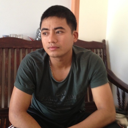 Cưới nhau chưa đầy năm, người chồng trẻ đành chịu cảnh chia lìa. (ảnh,H.Ngân)