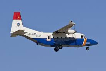 Sáu ngày “quét” trên biển Đông vẫn bặt tăm máy bay mất tích - 5 Sau 6 ngày càn quét trên biển, MH 370 vẫn bặt tắm chim cá
