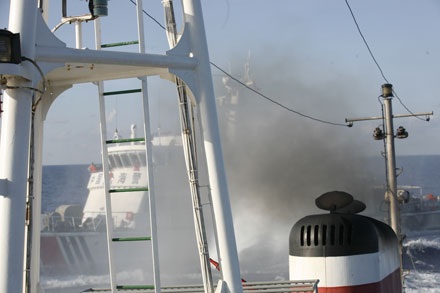 Tàu Trung Quốc điên cuồng tấn công tàu Cảnh sát biển 2016 vào 17h chiều 1/6.