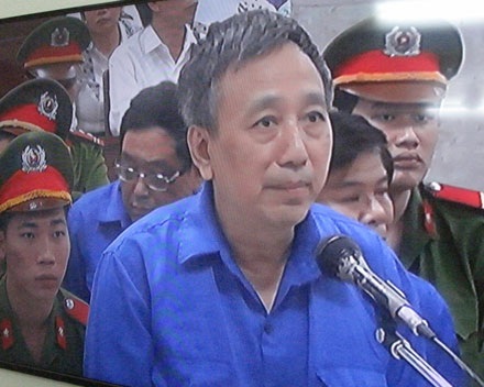 Nhà "bầu" Kiên: chồng lĩnh án, vợ và em gái bị truy trách nhiệm, nộp phạt 75 tỉ - 10 Trần Ngọc Thanh - Nguyên Giám đốc Cty Cổ phần đầu tư ACB Hà Nội. (Ảnh, Tuấn Hợp)