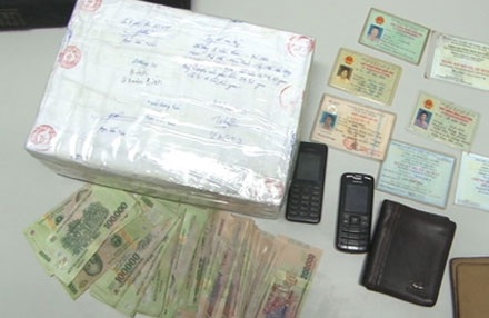 Phá chuyên án 12 bánh heroin: "Cú đánh" bất ngờ của công an quận Bắc Từ Liêm - 3 Tang vật của vụ án.