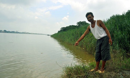 Chị Huyền chết trước hay sau khi bị Tường ném xuống sông? - 2 Nơi phát hiệ thi thể chị Huyền.