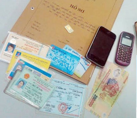 Tên cướp sa lưới sau hơn 10 giờ gây án - 2 Tang vật vụ án.