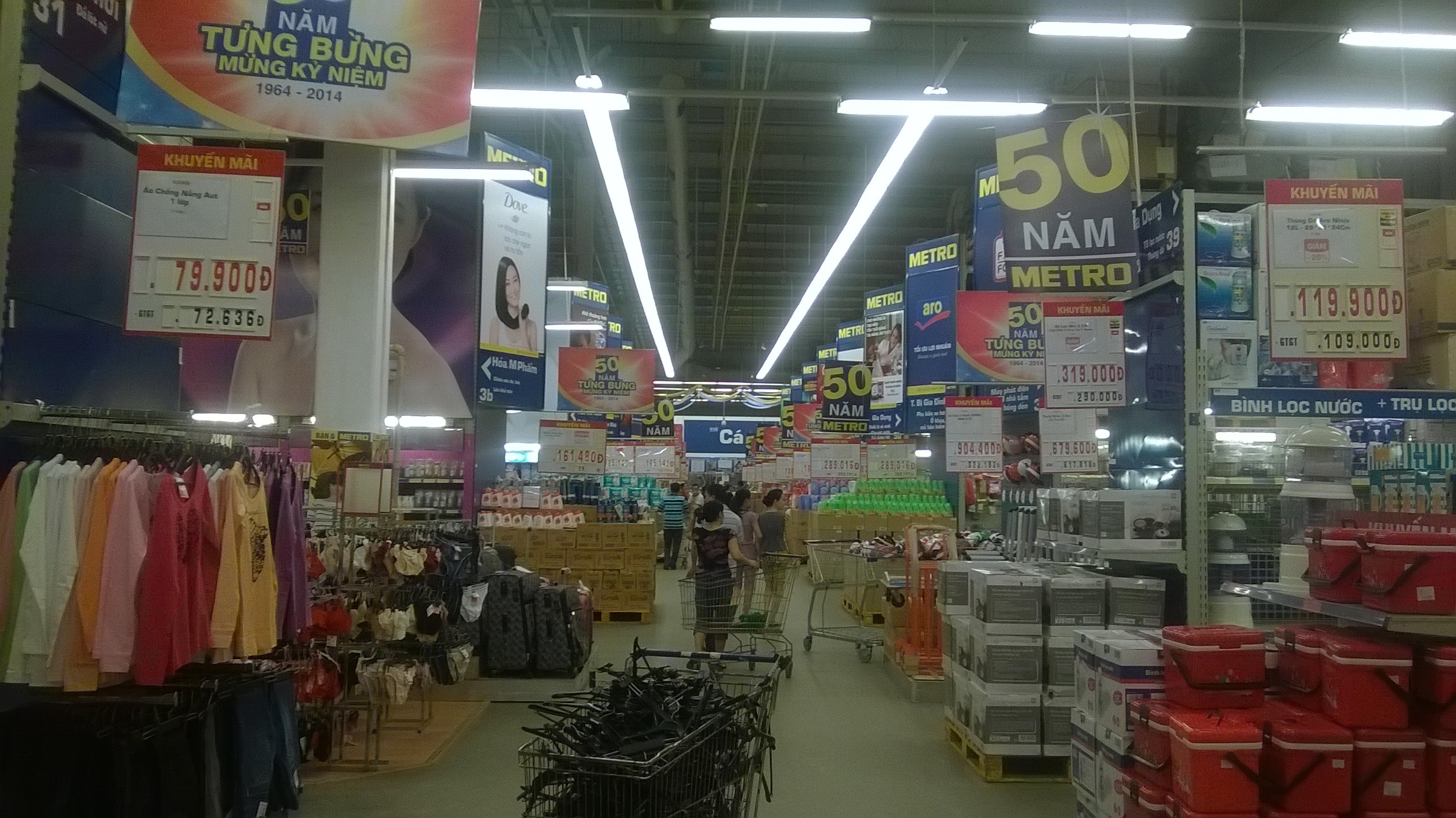 Metro đã thuộc vào tay tỷ phú Thái Lan Chearavanont với giá gần 900 triệu USD