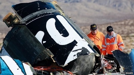 Hé lộ nguyên nhân khiến phi thuyền Virgin Galactic nổ tung - 2 Bồn nhiên liệu của tàu SS2 được tìm thấy còn nguyên vẹn