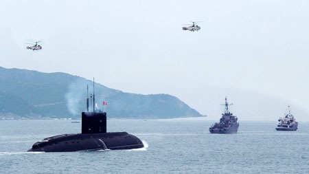 Nga bàn giao tàu ngầm Kilo thứ ba cho Việt Nam - 1 Tàu ngầm lớp kilo được mệnh danh là tàu ngầm hố đen do độ ồn cực thấp
