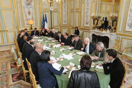 Pháp: Thảm sát tại tòa báo ở Paris, 12 người chết - 1 Pháp: Thảm sát tại tòa báo ở Paris, 12 người chết