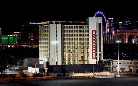 Các vận động viên tham gia cuộc thi trượt tuyết hôm 6/2 tại St. Moritz, Thụy Sỹ. (Ảnh: Getty)