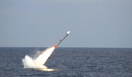 Ba Lan muốn mua tên lửa hành trình Mỹ trang bị cho tàu ngầm - 1 Tên lửa hành trình Tomahawk do tập đoàn Raytheon chế tạo (Ảnh: Internet)