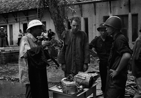 Những bức ảnh khó quên về chiến tranh Việt Nam (1) - 31 Phi công Mỹ