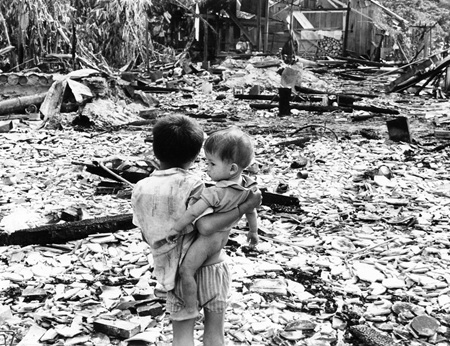 Những bức ảnh lay động lòng người về chiến tranh Việt Nam (P2)