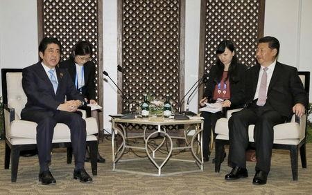 Lãnh đạo Nhật - Trung lần thứ hai gặp mặt - 2 Cuộc hội đàm giữa hai nhà lãnh đạo được ông Abe miêu tả là rất hữu ích (Ảnh: Kyodo)