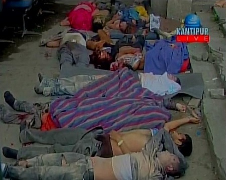 Hình ảnh người chết nằm la liệt được kênh