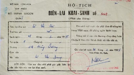 “Bé gái” đến Úc trong hộp đựng giày khắc khoải tìm lại cội nguồn Việt - 5 Giấy khai sinh là manh mối duy nhất Le Thi Ha có để tìm lại gốc gác của mình (Ảnh: NVCC)