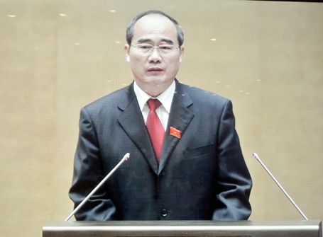 Muốn được việc, dân vẫn phải "lót tay" ở cơ quan công quyền - 1 Theo ông Nguyễn Thiện Nhân, cử tri phản ánh tham nhũng “vặt” vẫn diễn ra phổ biến