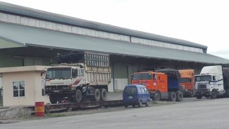 Tăng mức phạt đối với xe chở quá tải - 1 Tăng mức phạt đối với xe chở quá tải