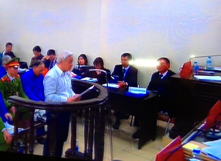 Bầu Kiên cấm giấy đọc lời cuối trước tòa