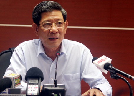 Hà Nội dỡ dải phân cách cứng hàng loạt tuyến phố