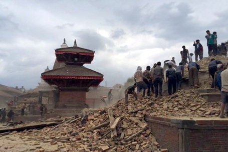 Hình ảnh chị Chi chia sẻ một khu vực ở Nepal bị động đất tàn phá