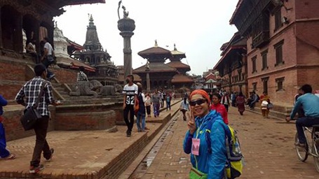 Người mẹ ở Hà Nội mong ngóng tin con nơi tâm chấn động đất Nepal - 2 Chị Chi và nhóm bạn sang Nepal du lịch từ ngày 22/4