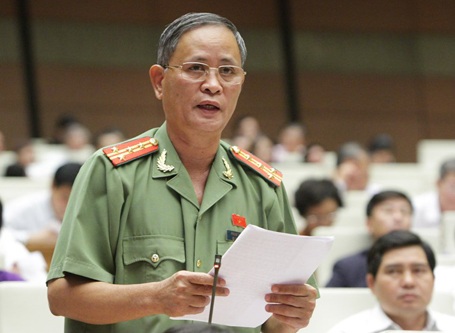 “Anh em run tay không dám phê lệnh bắt khi Huyền Như đang mang thai” - 1 Đại biểu Phạm Trường Dân lo ngại quyền im lặng dễ bị lợi dụng (Ảnh: Việt Hưng)