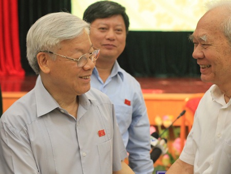 Tổng Bí thư: Tham nhũng vặt như ghẻ ruồi rất khó chịu - 1 Tổng Bí thư Nguyễn Phú Trọng tiếp xúc cử tri sau kỳ họp Quốc hội