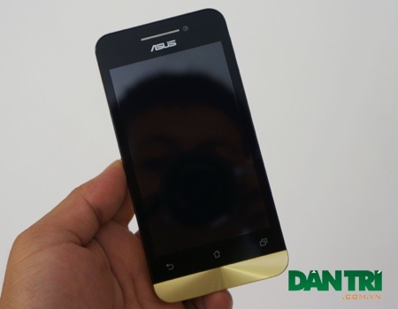 PadFone mini đọ dáng cùng Zenfone 4 tại Việt Nam - 1 PadFone mini tại Việt Nam.