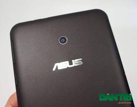 Cận cảnh chiếc tablet nghe gọi, lướt web giá 3 triệu đồng của Asus - 4 Với camera chính chỉ 2 Mpx