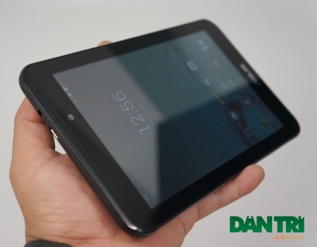 Cận cảnh chiếc tablet nghe gọi, lướt web giá 3 triệu đồng của Asus - 14 Tuy nhiên góc nhìn của máy là khá hẹp