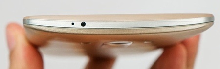 LG G3 màu vàng bất ngờ xuất hiện tại Việt Nam - 7 Cổng hồng ngoại vẫn đặt ở cạnh trên