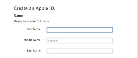 Hướng dẫn cách tạo tài khoản iCloud trước nạn lừa đảo và khoá iPhone - 1 Ở mục Name, người dùng cần điền vào ô trống với Tên, tên lót và họ của mình
