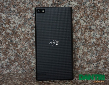 Đánh giá BlackBerry Z3 giá 4,6 triệu đồng - 2 Đánh giá BlackBerry Z3 giá 4,6 triệu đồng