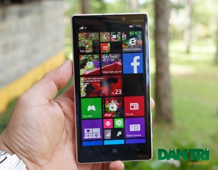 Lumia 930 chính thức bán ra thị trường với giá 12,99 triệu đồng - 9 Máy dùng màn hình 5 inch độ phân giải 1.920 x 1.080 pixel