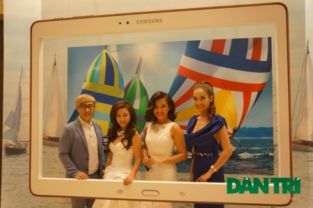 Samsung chính thức mang Galaxy Tab S về Việt Nam, giá từ 12 triệu đồng - 2 Sự kiện của Samsung luôn thu hút khá đông người nổi tiếng
