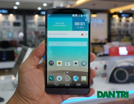 5 smartphone có màn hình 2K đẹp nhất hiện nay - 5 Thoáng và phẳng hơn