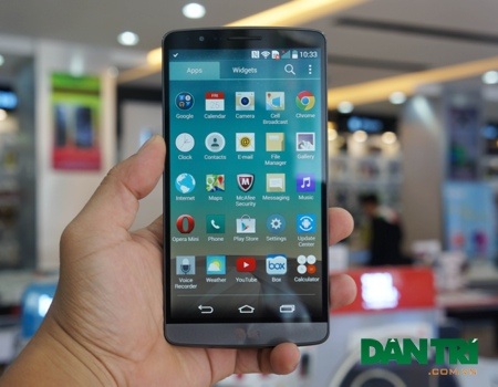 Đập hộp LG G3 phiên bản 16 GB giá 12,9 triệu đồng - 14 Người dùng dễ dàng thao tác trên màn hình của máy.